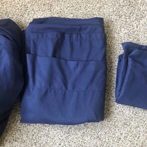 Twin/full navy sheet set - Picture 2 of 4